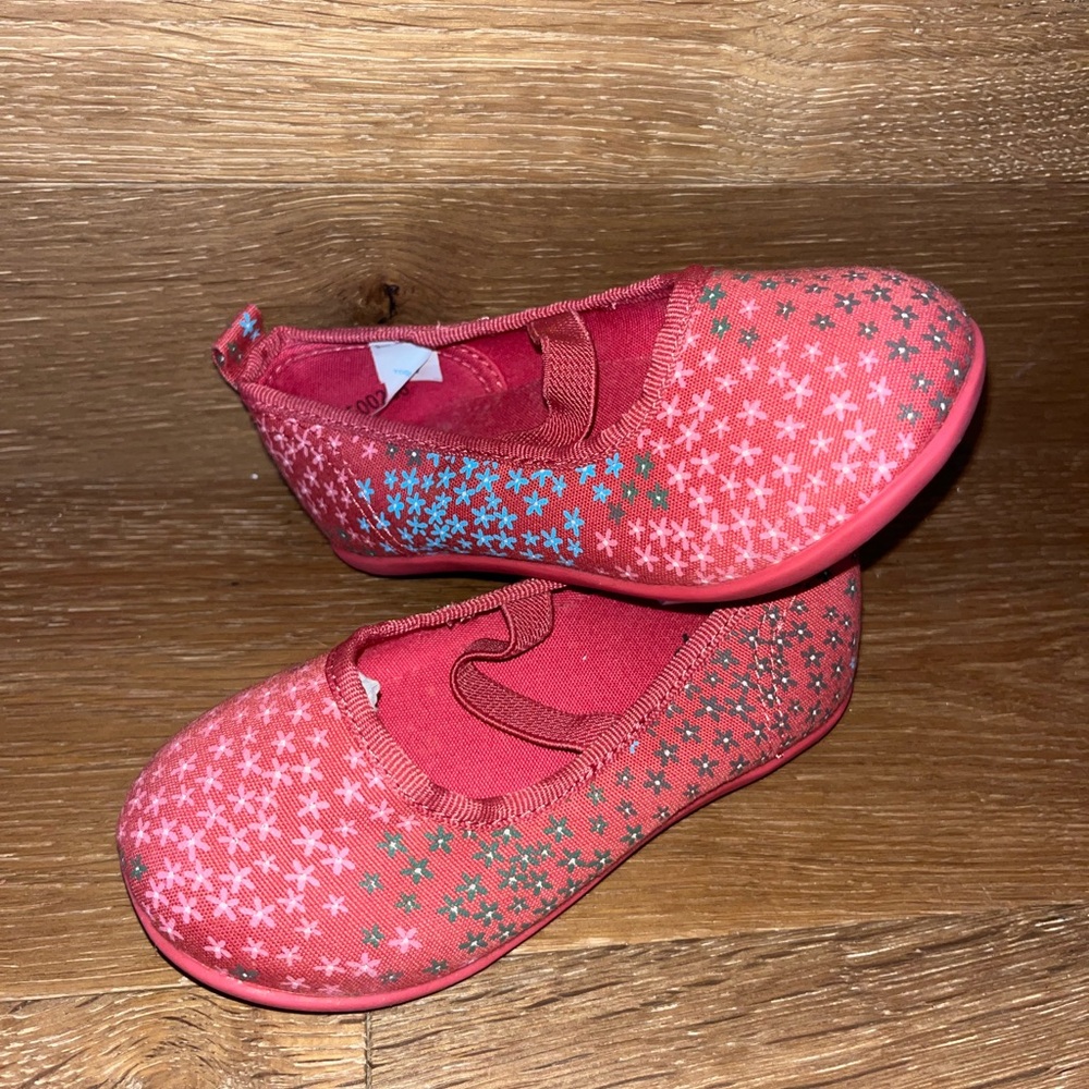 GAP Kids Floral Slip on flats 9